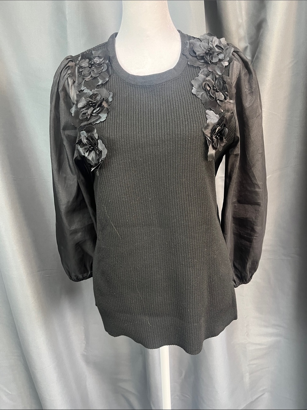 Black Floral-Appliqué Puff Sheer Sleeve Knit Top